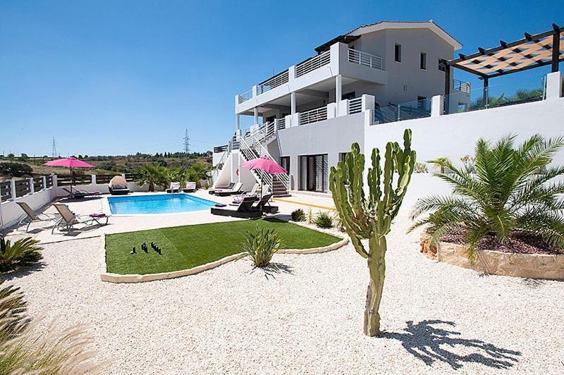 Villa Arcadia, Kallepia Paphos Exteriör bild